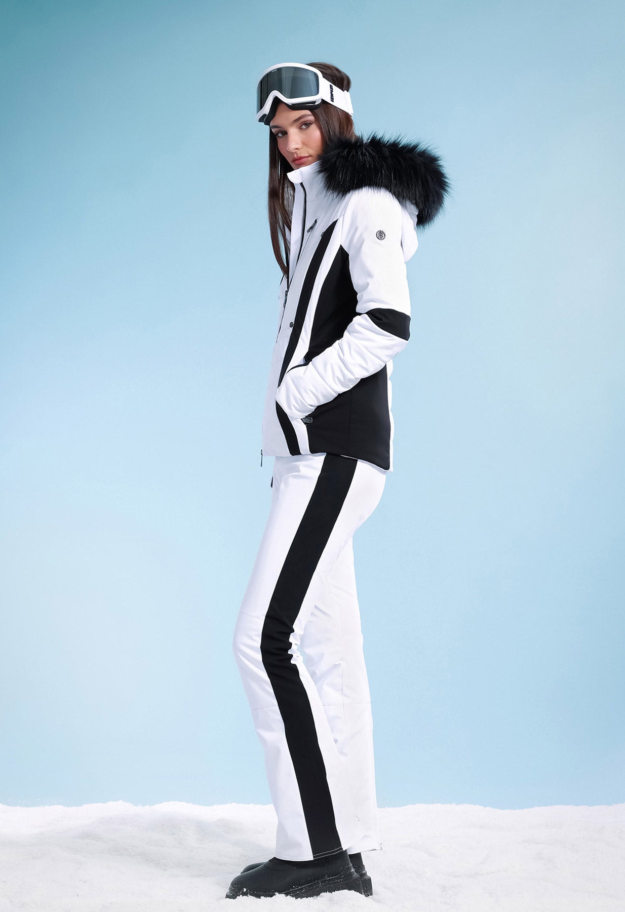 Poivre Blanc W23-0804 Ski Jacket in White and Black