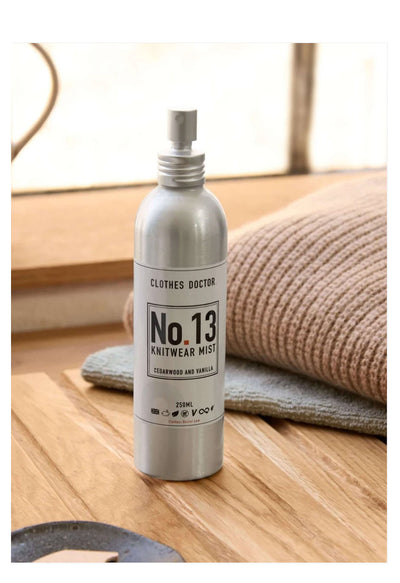 Clothes Doctor Knitwear Mist with Cedar Wood and Vanilla